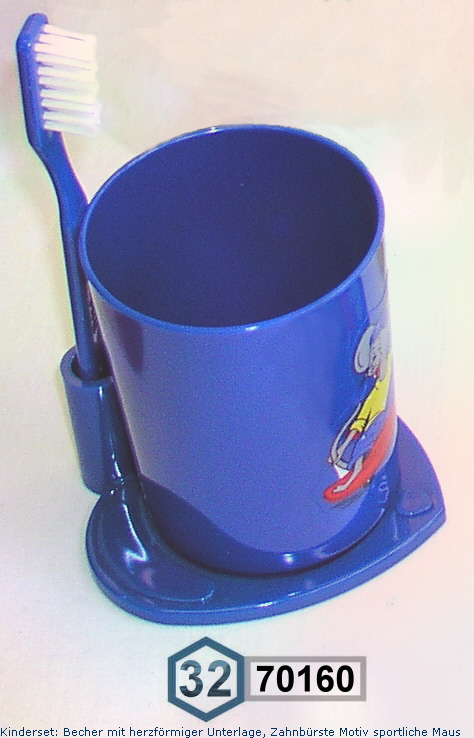 Kinderset bestehend aus Becher mit herzförmiger Unterlage und Zahnbürste Motiv sportliche Maus